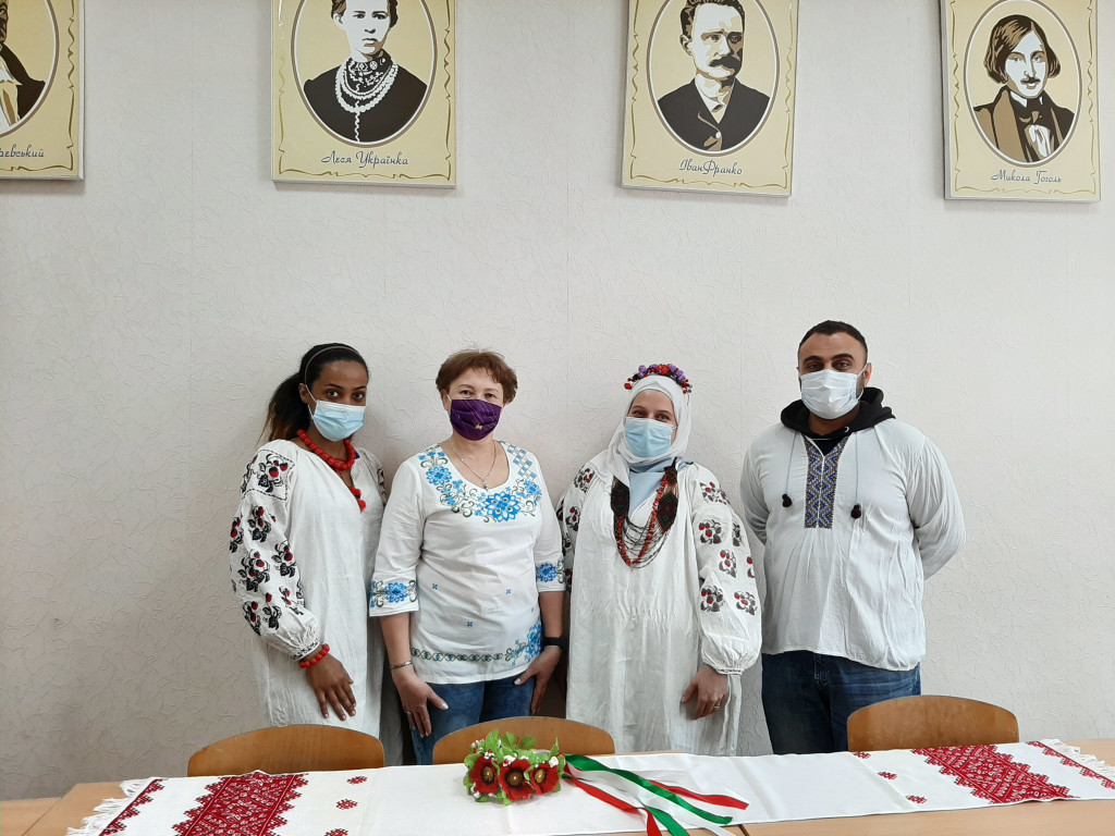 З любов'ю до України