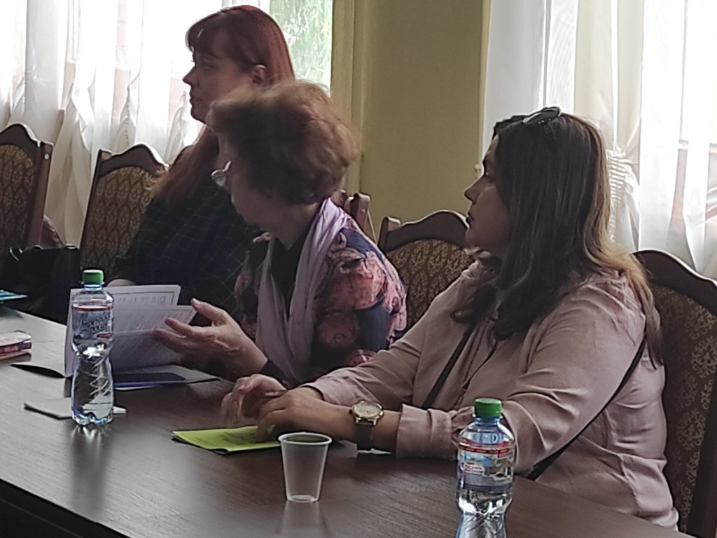 Мова і міжкультурна комунікація: спілкування науковців